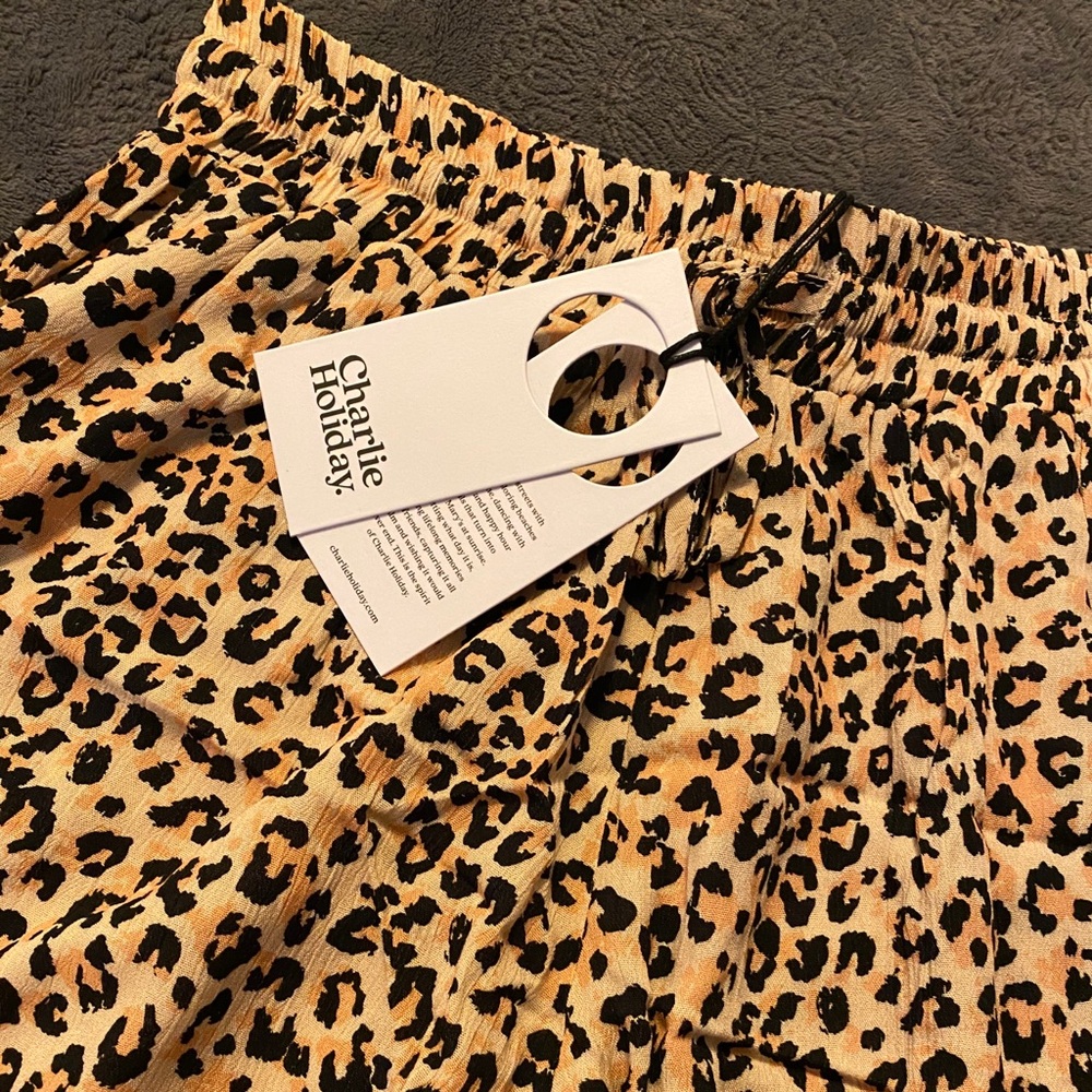 Charlie Holiday Feline shorts - Picture 7 of 9
